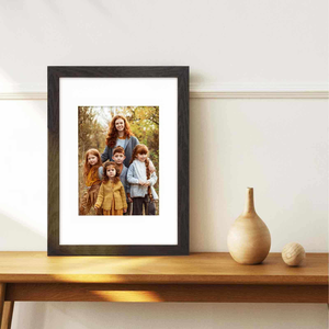 Cadre personnalisé en noyer, cadeau de Noël personnalisé pour la famille, cadre photo en bois, décoration de la maison, cadre photo gravé sur mesure - Product Image 4