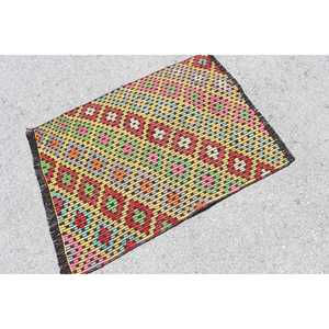 Tapis 3x3,8 pieds, tapis Kilim vintage, tapis persan turc en laine rouge - Product Image 2