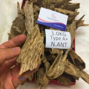 Vietnam Ant Sandalwood Chips Medium Resin Eco-Friendly V2W Brand for Incense & <b>Bakhoor</b> Blending Aromatic Wood Material - Product Image 4