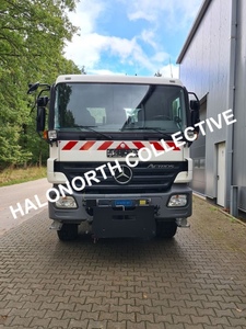 Camion benne d'occasion Mercedes-Benz Actros 1832 6 roues 4x4 de 2007, véhicule utilitaire diesel neuf pour le transport de charges et la construction - Product Image 3