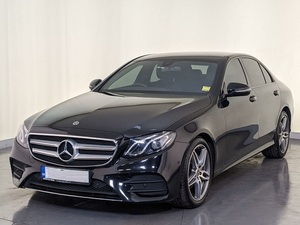 Mercedes-Benz Classe E 2.0 E200 AMG Line Berline d'occasion 2019 Sièges en cuir Transmission automatique Haute qualité LHD/RHD Voiture d'occasion - Product Image 3