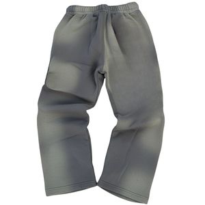 Ensemble survêtement homme déchiré avec patchs graphiques, sweat à capuche zippé et pantalon de jogging en molleton, tenue décontractée streetwear assortie - Product Image 4