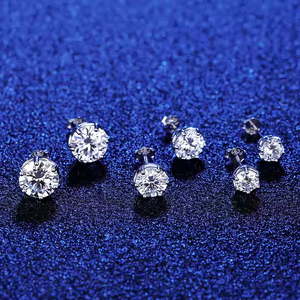 Boucles d'oreilles à clous hexagonales en moissanite de 0,5 à 1 carat pour hommes - Product Image 4