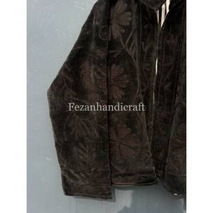 Veste en velours indien brodée, manteau cousu à la main, manteau Suzani, doublure intérieure en coton, veste avec deux poches latérales, style bohème hippie - Product Image 3