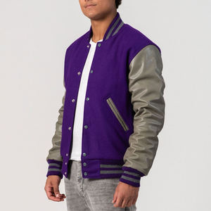 Chaqueta universitaria para hombre, chaqueta de bombardero de béisbol personalizada con letras moradas y grises con mangas de cuero PU, fabricante OEM - Product Image 2