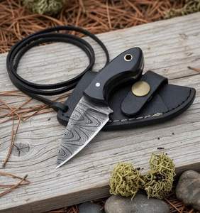 Cuchillo de Caza y Supervivencia de Hoja Fija Hecho a Mano con Acero D2, Funda de Cuero y Mango de Micarta, Regalo para Él - Product Image 4