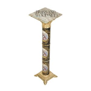 Pedestal de Porcelana Sèvres y Latón de Estilo Victoriano Antiguo con Escenas Pintadas a Mano - Product Image 2