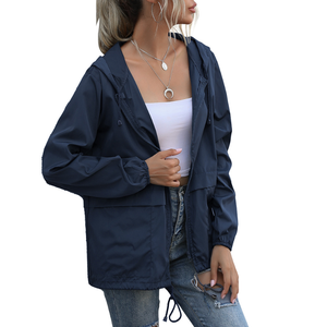 Blouson Bomber Femme Hiver Style Streetwear à Carreaux en Toile Respirante avec Fermeture Éclair et Capuches Amovibles Personnalisables 100% Polyester - Product Image 1