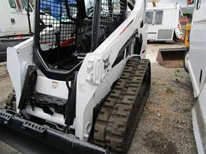 La chargeuse compacte BOBCAT T590 de seconde main avec de très bonnes performances est à vendre à bas prix - Product Image 4