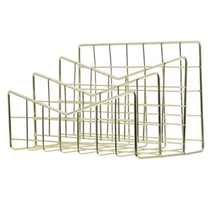 Estante para archivos de revistas de diseño increíble, suministros de oficina para organizador de archivos, atractivo soporte para periódicos chapado en oro para uso doméstico - Product Image 1