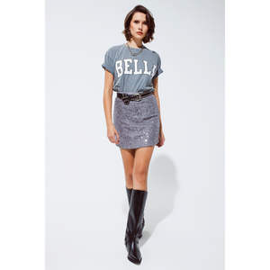 กระโปรงมินิทรงเข้ารูปประดับเลื่อมสีเงินพร้อมดีเทลช่วงเอวแบบธรรมชาติ - Product Image 4