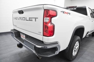 Chevrolet Silverado 2500HD Usada en Venta, Automática, 6 Asientos, Cuero, Cámara Trasera, Emisión Euro III, 8L - Product Image 6