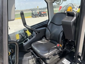 รถตักล้อยางดีเซล JCB 3TS-8T ปี 2026 พร้อมปั๊มลูกปืนและชุดเกียร์ - Product Image 2
