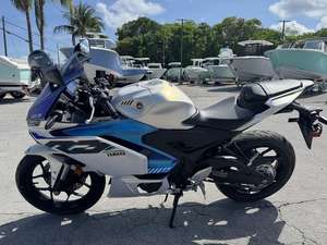 Motocicletas Yamaha YZF-R3 Supersport Nuevas, Auténticas, con 3 Años de Garantía, Origen Estadounidense - Product Image 5