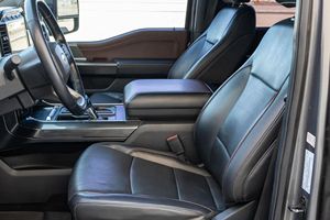 ฟอร์ด เอฟ-150 แลเรียท ซูเปอร์ครูว์ 4x4 ปี 2021 มือสอง สภาพดี เครื่องยนต์ EcoBoost V6 400 แรงม้า ขับเคลื่อน 4 ล้อ - Product Image 5