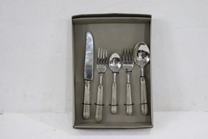 Juego de cubiertos de metal de acero inoxidable con asas de latón Estilo moderno Acabado pulido Caja personalizada Embalaje para obsequios - Product Image 6