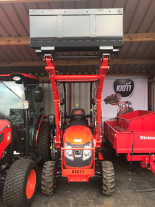 Tracteur compact 4x4 KIOTI CX2510 Kl2510 neuf et d'occasion – Tracteur agricole compact en promotion - Product Image 5