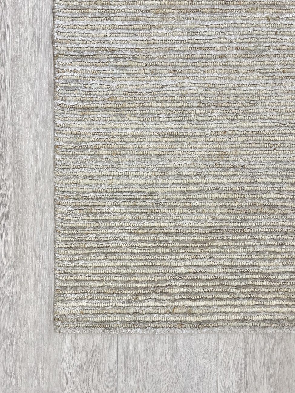 CLOSE UP SILVER