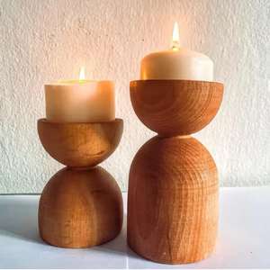 Portavelas de madera decorativo hecho a mano único, portavelas de estilo moderno de Color marrón para Decoración de mesa de boda - Product Image 1