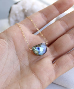 Collar de cadena de alambre de piedras preciosas de media luna de abradorita, colgante hecho a mano de Plata de Ley 925 chapada en oro para mujer - Product Image 4