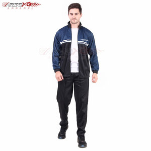 Ensemble de survêtements pour hommes en tissu polyester lisse avec design fonctionnel pour le sport Survêtement en polyester à manches longues pour hommes - Product Image 5