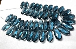 Dark London Blue Topaz 20x8mm Beads 20 Pcs Faceted Cut Blue Quartz Hydro Glass con Blue Topaz Glass Quartz Beads de alta calidad - Product Image 2