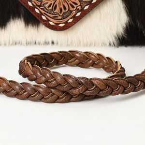 กระเป๋าสะพายข้างหนังวัวสไตล์ตะวันตกของผู้หญิงหรูหราแบบใหม่ออกแบบลายดอกไม้แบบเดี่ยวพร้อมสต็อกสำหรับฤดูใบไม้ร่วงพร้อมพู่ห้อย - Product Image 4