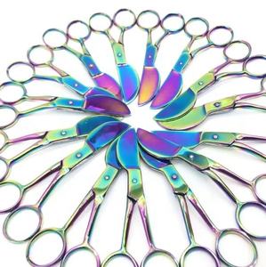 กรรไกรสแตนเลสสำหรับช่างตัดเสื้อกรรไกรปักลายตุ่นปากเป็ดออกแบบโลโก้ได้ตามต้องการ - Product Image 3