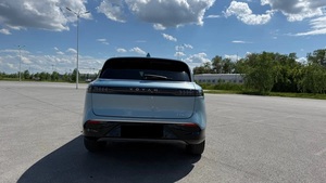 V0 yarh 2022, Vehículo Eléctrico con 5 Asientos, Interior de Cuero, Faros LED, Neumáticos R18, SUV, Emisión Euro VI - Product Image 6