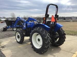 Tractor New Holland WorkMaster 50 4WD - Product Image 5