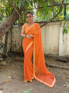 Top vente haute qualité indien Saree dernière conception Georgette tissu lourd broderie travail confortable élégant mariages fêtes - Product Image 2