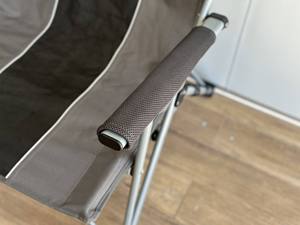 Chaise de jardin pliable légère en acier inoxydable moderne avec logo personnalisé, facile à transporter pour une utilisation en extérieur dans les parcs et sur les plages, pour le camping - Product Image 5