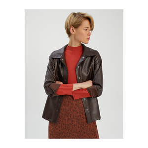 Blusa/Camisa de Mujer en Cuero Sintético, Marca BGN, Modelo W24G128 - Product Image 2