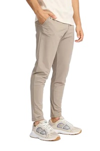 Pantalones de gimnasio de nylon elásticos de cuatro vías de bolsillo de alta calidad OEM personalizados para hombres - Product Image 2