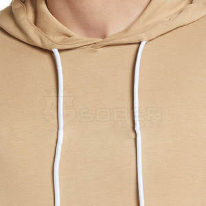 Sweat à capuche surdimensionné pour hommes avec manches longues à la mode Street Wear Printemps Hiver Techniques de teinture unie Meilleur matériau Col à capuche - Product Image 5