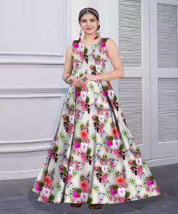 ชุดเดรสผ้าไหมพิมพ์ลายสำหรับผู้หญิงจากร้าน Salwar Kameez จากอินเดียและปากีสถาน - Product Image 1