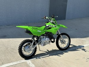 Kawasaki KLX 110R 112cc 2025-2026 d'origine, nouvelle moto tout-terrain, prête à être expédiée dans le monde entier - Product Image 6