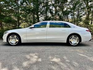 Maybach S580 4Matic Sedán 2022 de Lujo ~7,300 Millas, Motor V8 Biturbo, Tracción en las Cuatro Ruedas - Product Image 4