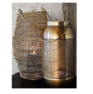 Best Selling Luxury Design Metal Home Decor Candle <b>Lantern</b> With Handle Decorative Christmas <b>Lantern</b> - Product Image 3