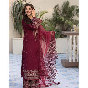 QALAMQAR Conjunto de 3 Piezas: Camisa de Gasa Bordada Colección Primavera/Verano con Dupatta Bordada de Organza y Pantalones Bordados-BIC-4532 - Product Image 4