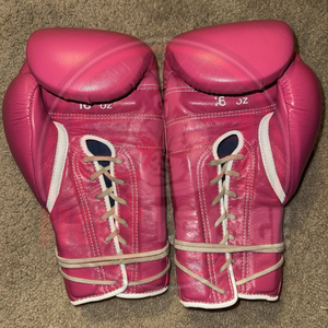 Gants de boxe professionnels en cuir à lacets, nouvelle arrivée, prix de gros, pour entraînement et compétition, conception OEM, absorption des chocs - Product Image 2