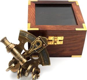 Sextant nautique en bronze artisanal Calvin, astrolabe en laiton massif, instrument de navigation - Product Image 4