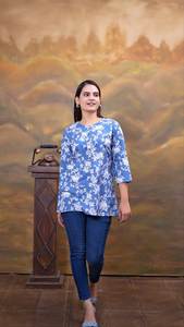 Listo para usar Mujeres Heavy Rayon Short Kurtis Indian Made Traditional Wear Disponible al mejor precio al por mayor - Product Image 4