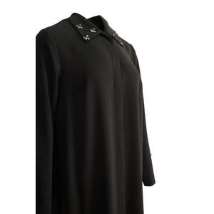 Abaya kaki à col brodé, manches longues, coupe classique, style moyen-oriental - Product Image 2