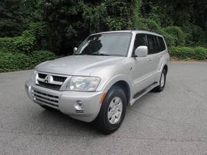 Low price 2003 <b>M</b> i t s u b i s h i <b>M</b> o n t e r o L i <b>m</b> i t e d used car <b>for</b> sale - Product Image 1