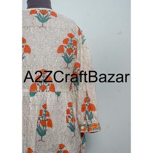 Robe moulante mi-longue à manches longues et col en V en coton imprimé floral multicolore avec tissu lavable et logo au dos - Product Image 6