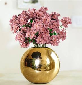 Vase à fleurs en métal fini or de petite taille pièce maîtresse de table décorative pour la maison salon bureau hôtel décoration intérieure utilisation - Product Image 1