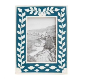 Cadre photo en résine avec incrustation d'os naturel fait main pour mariage, souvenirs d'enfance, décoration intérieure, à poser sur table - Product Image 2