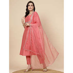 Kurta y Pantalones Anarkali de Satén Color Durazno para Mujer con Bordado de Espejo y Dupatta - Product Image 4