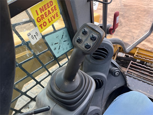 รถตัก279D ขนาดเล็กรถตักตีนตะขาบ2015รถแบคโฮมีประสิทธิภาพเครื่องยนต์ Yunnei สภาพดี - Product Image 5